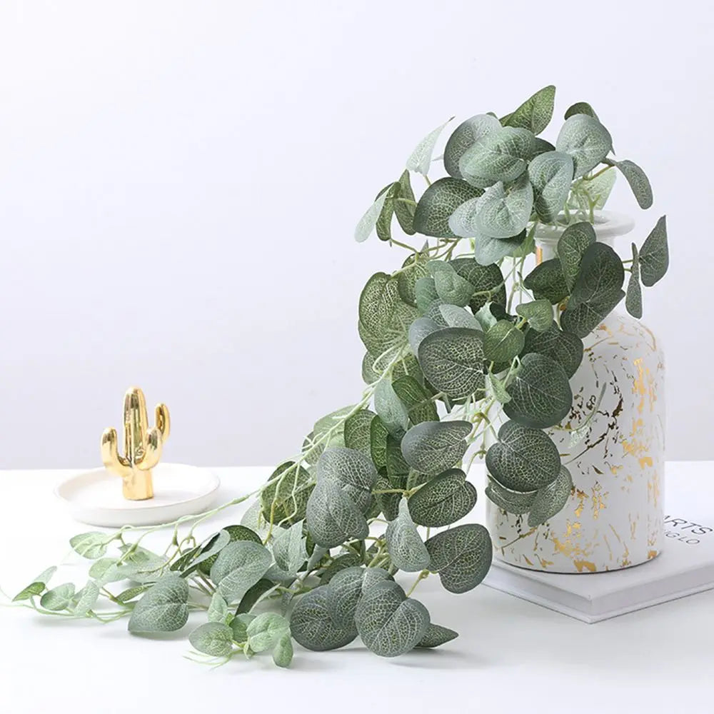 Silk Eucalyptus Wall Hanging Bouquet - Artificial Ivy Leaf Decoration for Weddings and Events